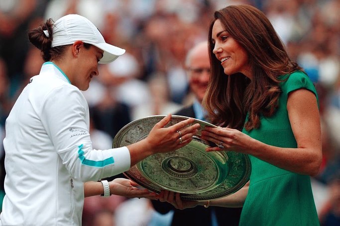 Ashleigh Barty receiving trophy from British Princess (Kate Middleton presents Ash Barty with trophy at Wimbledon)