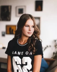 Veronika kudermetova wearing 62 number t-shirt