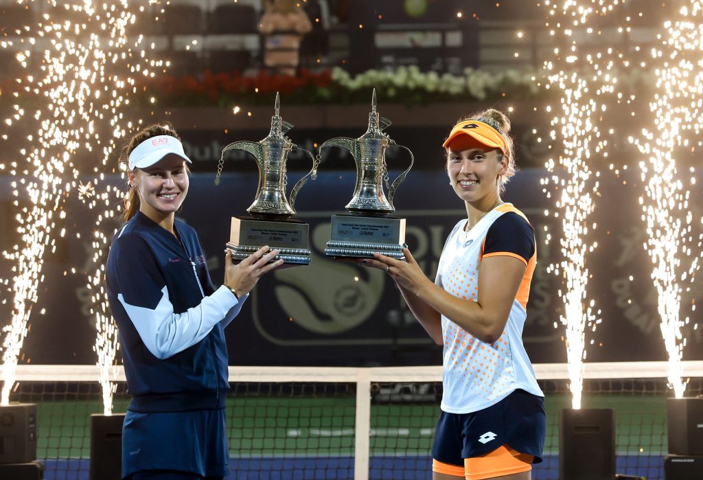 Veronika Kudermetova and Elise Mertens won dubai duty free 2022 doubles trophy
