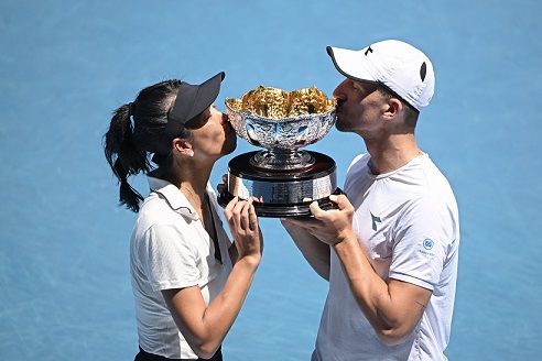 Hsieh Su-wei and Jan Zielinski capture the Australian Open 2024 mixed doubles title