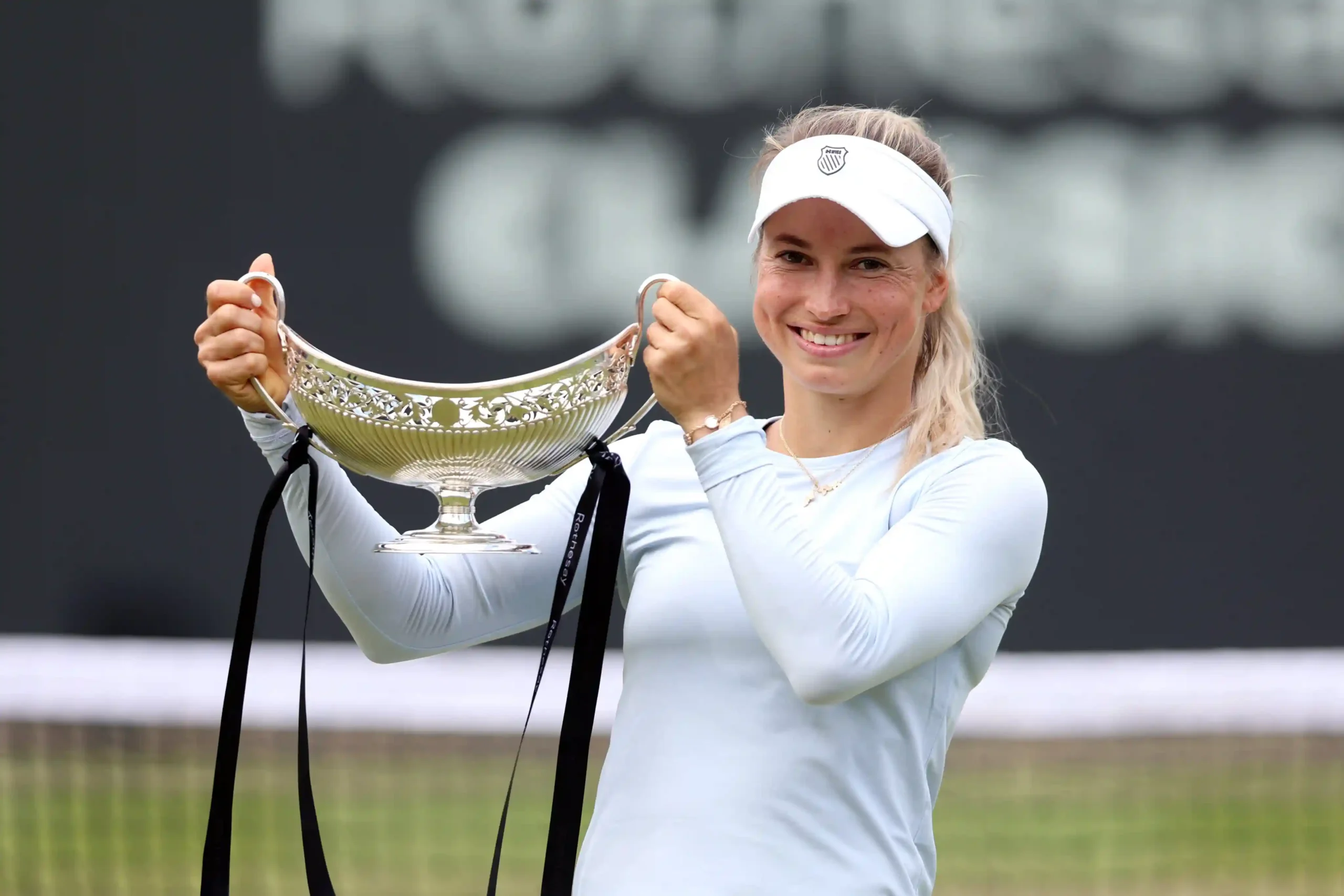 Yulia Putintseva with her maiden wta title