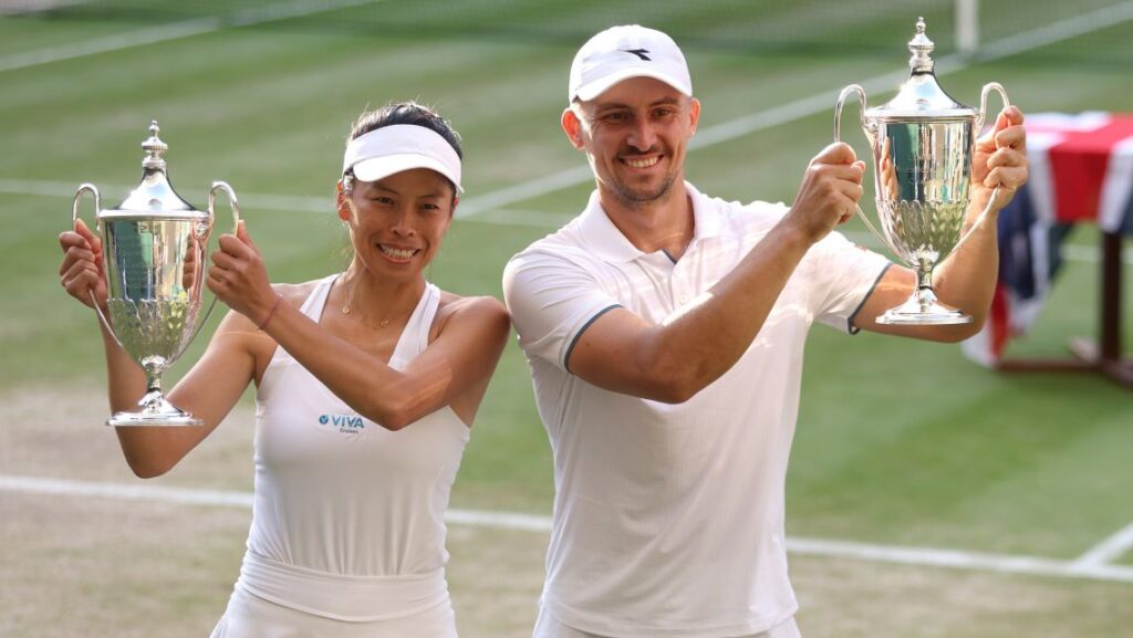 Jan Zieliński
Hsieh Su-wei doubles champions wimbledon 2024